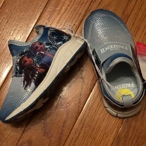 Size 5 Frozen 2 girls sneakers